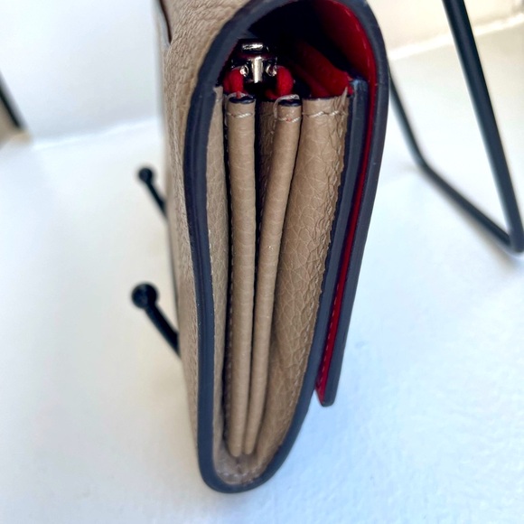 Celine Taupe Leather Wallet EUC - Picture 9 of 9